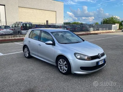 Usata VW Golf VI Highline 122 CV (89 kW) 2011 Grigio Utilitaria