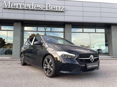 Usata Mercedes B180 116 CV (85 kW) 2025 Nero notte Monovolume