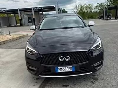 Usata Infiniti Q30 Premium 109 CV (80 kW) 2017 Nero Berlina
