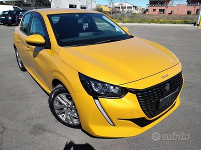 Usata Peugeot 208 82 CV (60 kW) 2021 Giallo Utilitaria