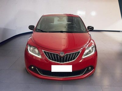 Usata Lancia Ypsilon Gold 70 CV (51 kW) 2021 Rosso Utilitaria