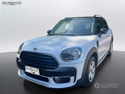 Usata Mini Cooper D Countryman Business 150 CV (110 kW) 2017 Bianco SUV