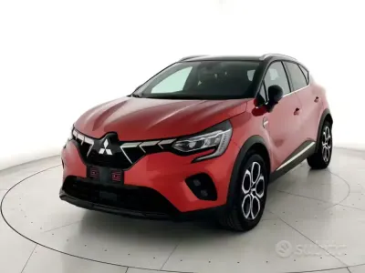 Nuova Mitsubishi ASX Intense 140 CV (102 kW) 2025 Sunrise red con tetto nero SUV