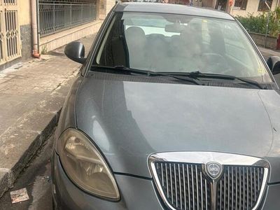 Usata Lancia Ypsilon 2011 Grigio Utilitaria