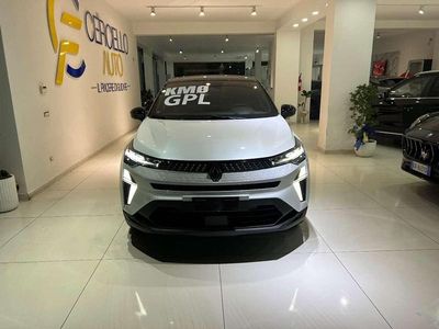 Bianco/nero metallizzato Nuova 2025 Renault Captur Techno SUV | 26.500 € (Buon prezzo)
