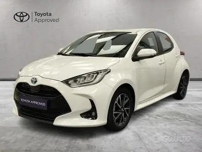 Usata Toyota Yaris Hybrid Trend 116 CV (85 kW) 2022 Nero Berlina