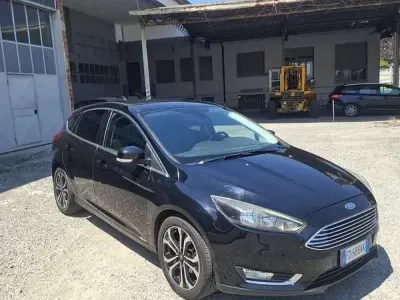 Usata Ford Focus Titanium S 125 CV (91 kW) 2016 Berlina