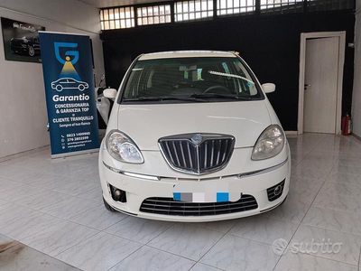 Gebraucht Lancia Musa 69 PS (50 kW) 2008 Weiß Van / Kleinbus