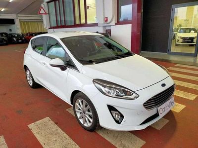 Usata Ford Fiesta Titanium 86 CV (63 kW) 2019 Bianco Utilitaria