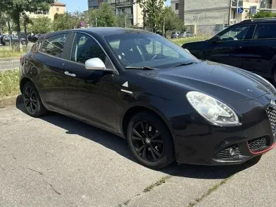 Usata Alfa Romeo Giulietta 109 CV (80 kW) 2011 Nero Utilitaria