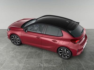 Usata Opel Corsa 101 CV (74 kW) 2024 Argento Berlina