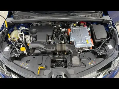 Usata Renault Captur Techno 145 CV (106 kW) 2023 Grigio scuro SUV