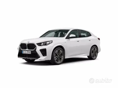 Nuova BMW X2 M Sport 150 CV (110 kW) 2026 Alpin white pastello SUV