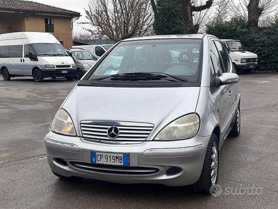 Usata Mercedes A160 Avantgarde 102 CV (75 kW) 2004 Grigio Berlina