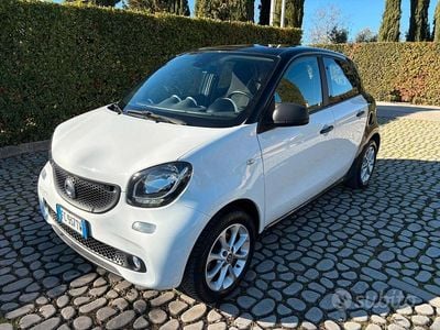 Usata Smart ForFour Passion 71 CV (52 kW) 2016 Bianco Utilitaria
