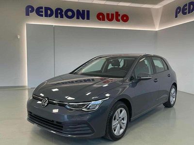 Usata VW Golf VIII Life 110 CV (80 kW) 2020 Grigio delfino Berlina