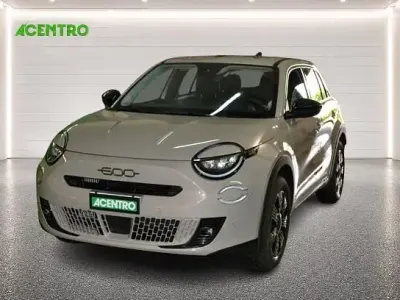 Usata Fiat 600 Pop 145 CV (106 kW) 2025 SUV