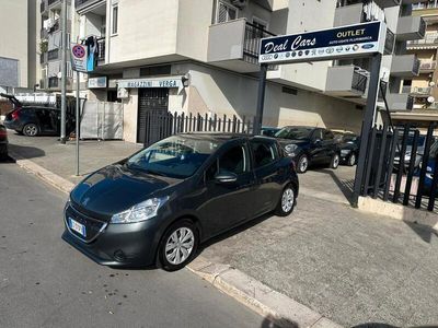 usata Peugeot 208 1.4 HDi 68 CV 5 porte Access