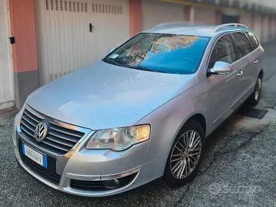 Usata VW Passat Highline 140 CV (102 kW) 2009 Grigio Station wagon