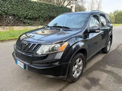Usata Mahindra XUV500 140 CV (102 kW) 2016 Nero SUV