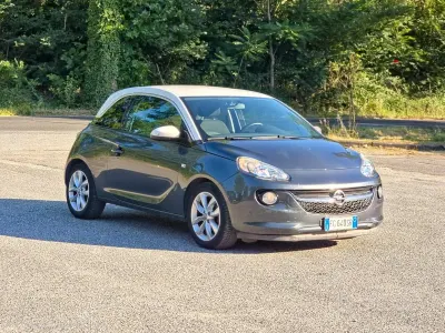 Usata Opel Adam Rocks Rocks 69 CV (50 kW) 2016 Grigio Utilitaria