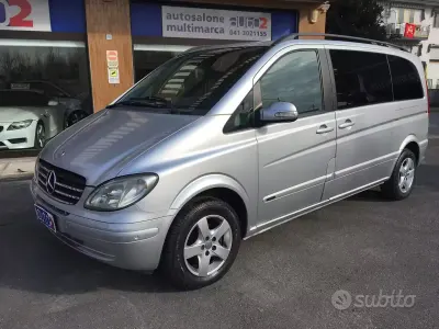 Usata Mercedes Viano 150 CV (110 kW) 2005 Grigio Monovolume