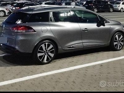 Usata Renault Clio GrandTour 90 CV (66 kW) 2016 Grigio Station wagon