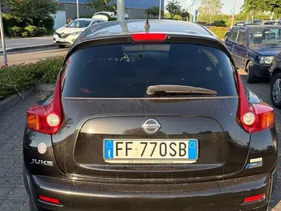 Usata Nissan Juke 110 CV (80 kW) 2016 Marrone SUV