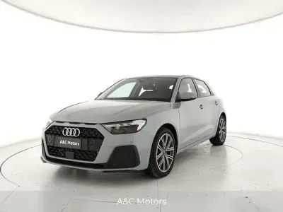 Usata Audi A1 Sportback Business 116 CV (85 kW) 2025 Grigio freccia perla Utilitaria