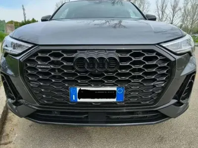Usata Audi Q3 Sportback S-Line 200 CV (147 kW) 2021 Grigio SUV