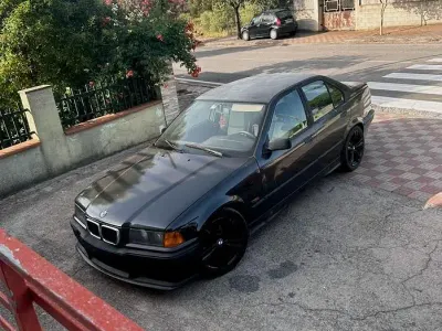 Usata BMW 325 116 CV (85 kW) 1992 Nero Berlina