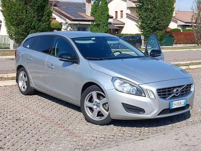 Usata Volvo V60 Momentum 163 CV (119 kW) 2011 Station wagon