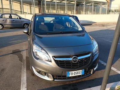 Usata Opel Meriva 120 CV (88 kW) 2015 Grigio Monovolume