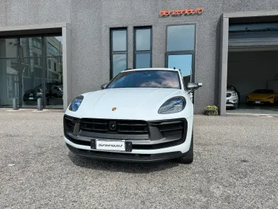 Usata Porsche Macan 265 CV (194 kW) 2023 Bianco SUV