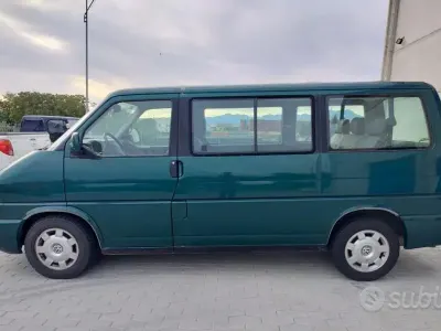 Usata VW T4 102 CV (75 kW) 1996 Verde Furgone