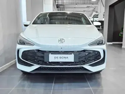 Nuova MG MG3 Luxury 102 CV (75 kW) 2026 Bianco Utilitaria