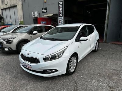 Usata Kia Ceed 110 CV (80 kW) 2013 Bianco Utilitaria