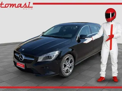 Usata Mercedes 200 Night 136 CV (100 kW) 2015 Nero notte Station wagon