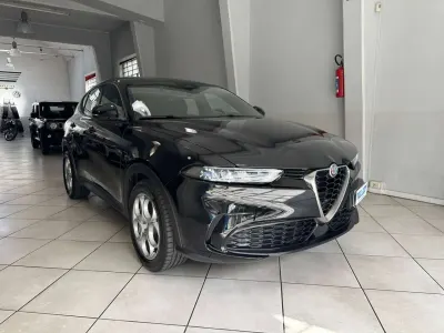Usata Alfa Romeo Tonale Super 131 CV (96 kW) 2023 Nero vulcano met SUV