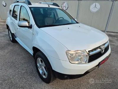 Usata Dacia Duster 105 CV (77 kW) 2011 Bianco SUV