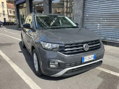 Usata VW T-Cross Style 95 CV (69 kW) 2019 Grigio SUV