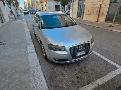 Usata Audi A3 105 CV (77 kW) 2005 Grigio Utilitaria