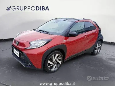 Usata Toyota Aygo X Lounge 72 CV (52 kW) 2024 Rosso SUV