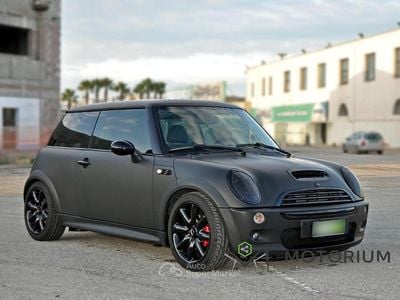 Usata Mini Cooper S 170 CV (125 kW) 2006 Grigio scuro Utilitaria