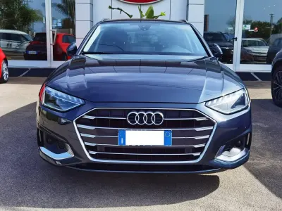 Occasion Audi A4 Advanced 163 PK (119 kW) 2023 Grijs Stationwagen
