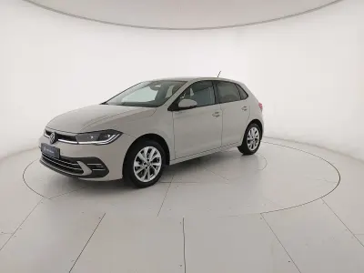 Usata VW Polo Style 110 CV (80 kW) 2023 Ascot grey Utilitaria