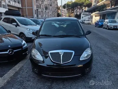 Usata Lancia Ypsilon 60 CV (44 kW) 2007 Nero Utilitaria