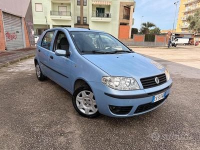 Usata Fiat Punto Dynamic 75 CV (55 kW) 2006 Blu Utilitaria