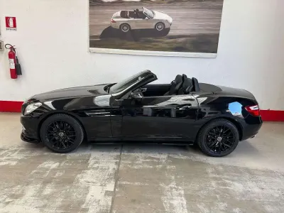 Usata Mercedes SLK250 204 CV (150 kW) 2013 Nero Cabrio
