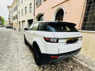 Usata Land Rover Range Rover evoque 150 CV (110 kW) 2017 Bianco SUV